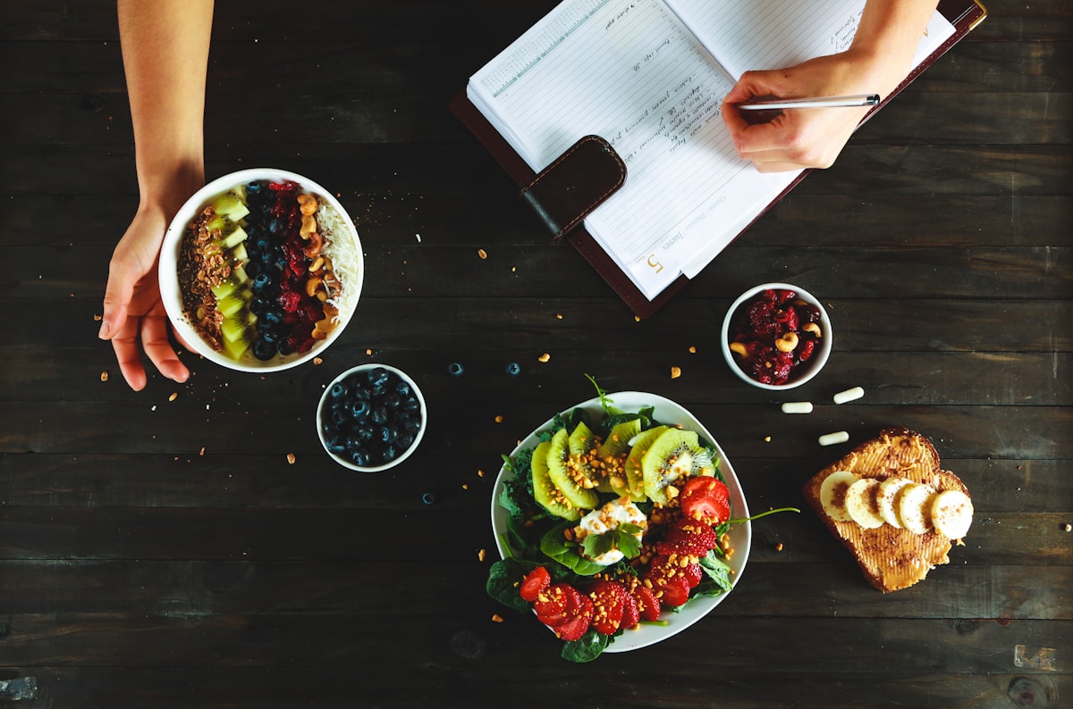 Expert nutritionist team providing guidance